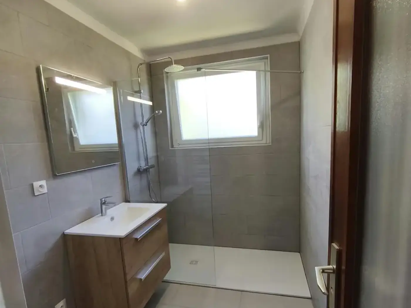 Salle de bain après les travaux
